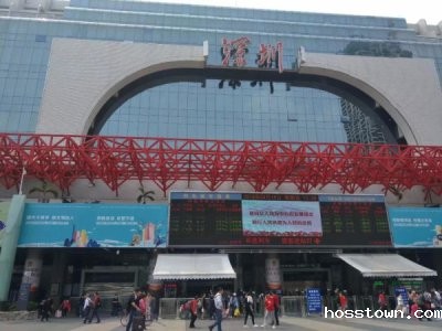 taptap点点官网入口搭上高铁营销快车 投放高铁广告引人瞩目